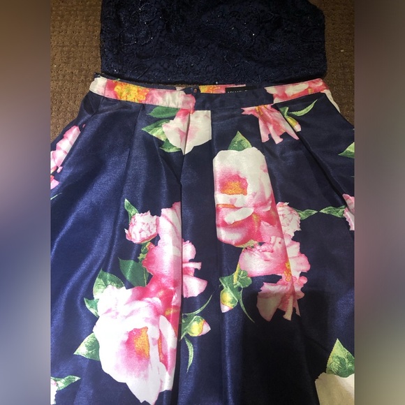 COPY - My Michelle Two-Piece Formal Floral Dress Set! - Picture 4 of 10
